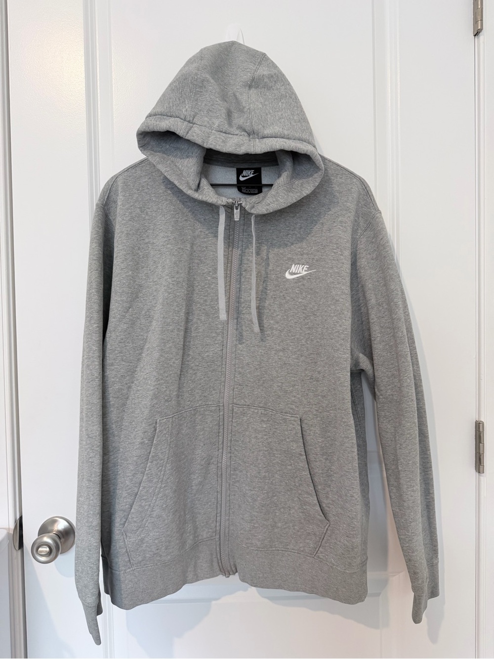 Nike Men’s Light Grey Full-Zip Hoodie Jacket
